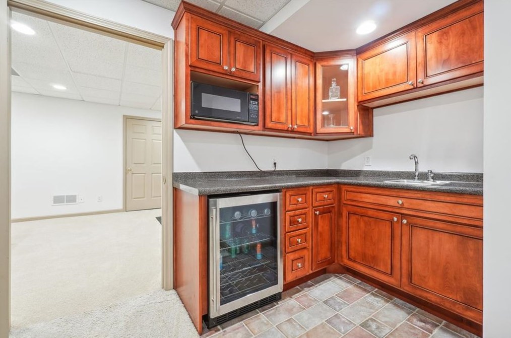 10455 Centennial Dr, Alpharetta GA  30022-5768 exterior