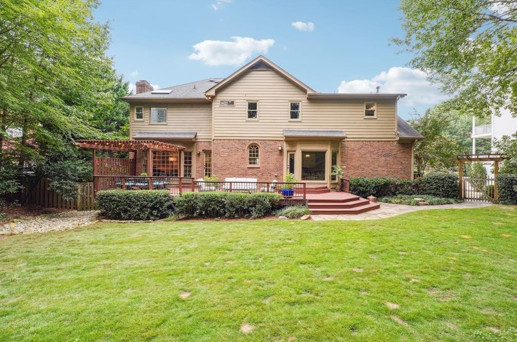 10455 Centennial Dr, Alpharetta GA  30022-5768 exterior