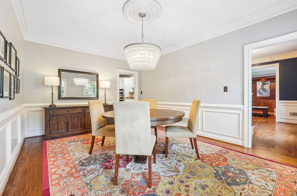 10455 Centennial Dr, Alpharetta GA  30022-5768 exterior