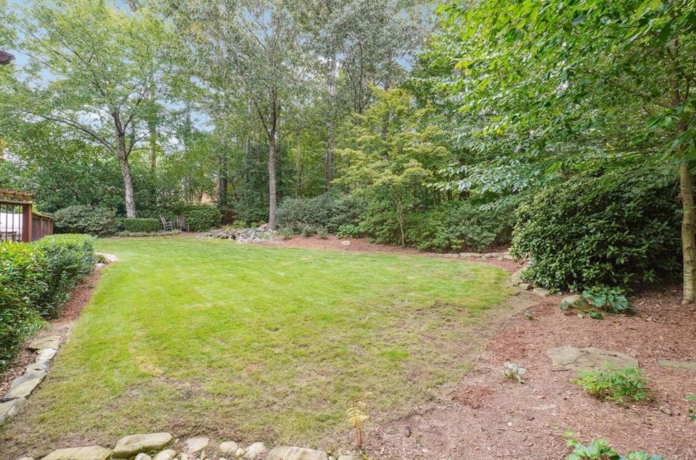 10455 Centennial Dr, Alpharetta GA  30022-5768 exterior