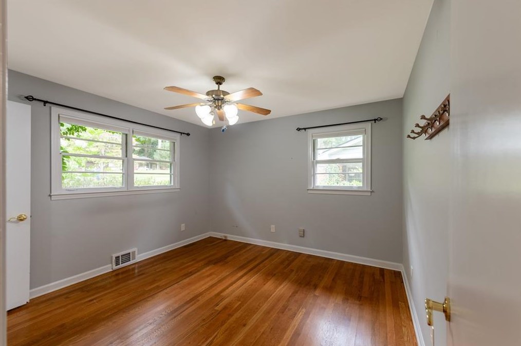 2479 Harrington Dr, Decatur GA  30033-4903 exterior