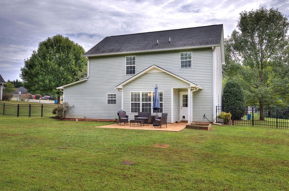 15 Ferry Crossing Dr, Rome GA  30161-8564 exterior