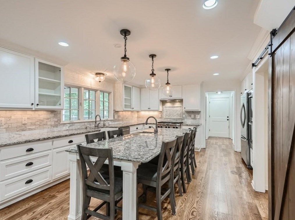 1117 Ragley Hall Rd, Atlanta GA  30319-2511 exterior