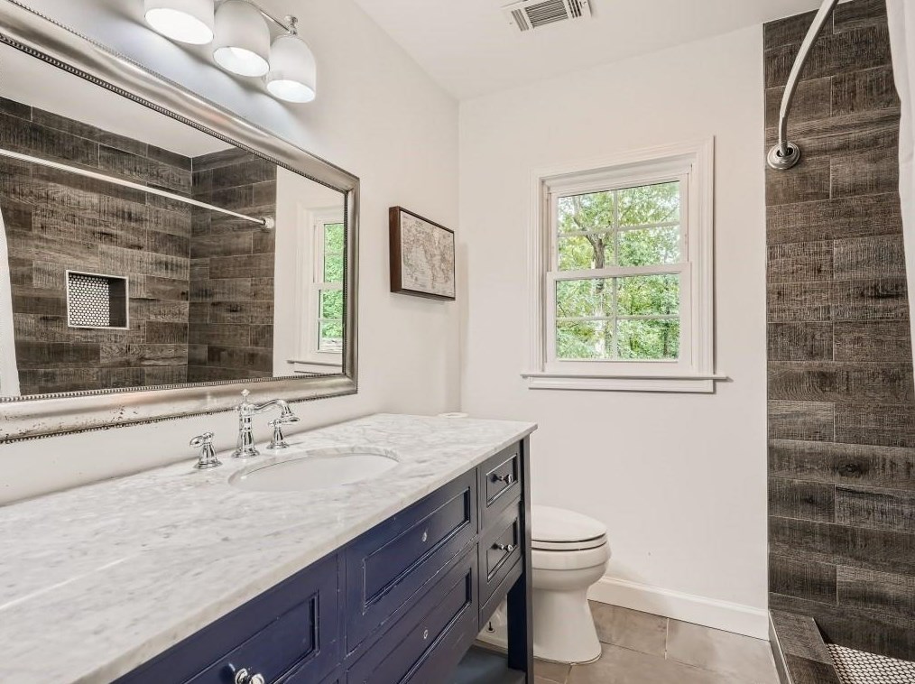 1117 Ragley Hall Rd, Atlanta GA  30319-2511 exterior