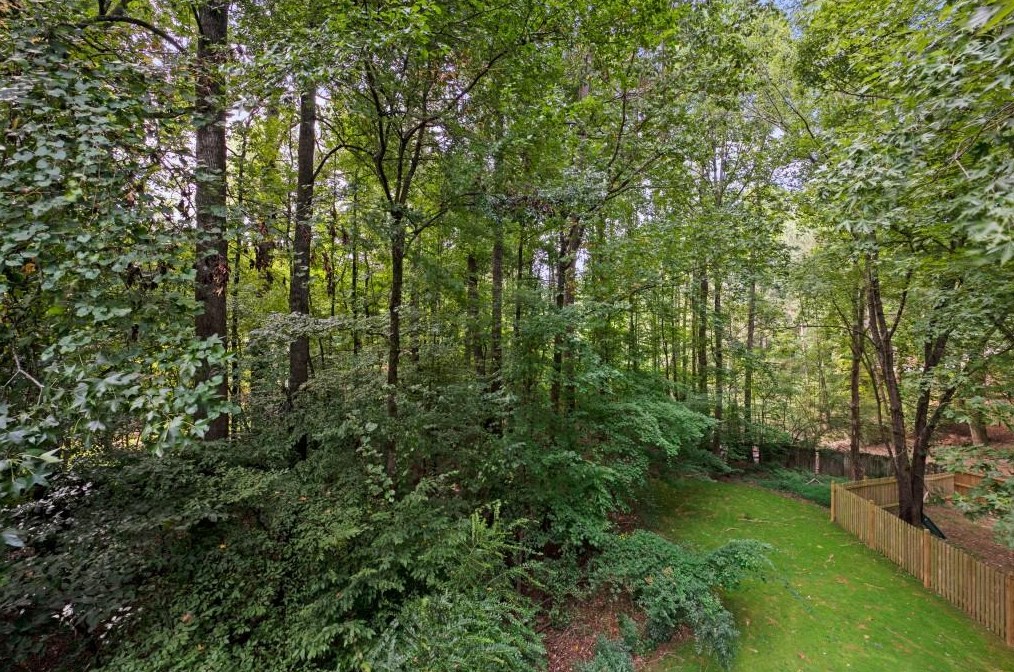 11665 Red Maple Frst Dr, Alpharetta GA 30005-7248 exterior