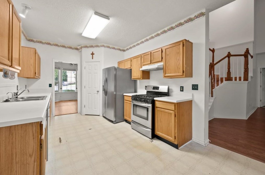 11665 Red Maple Frst Dr, Alpharetta GA 30005-7248 exterior