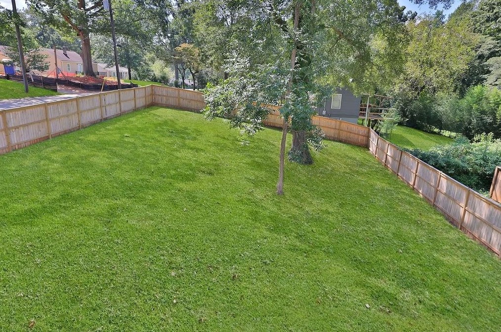 613 Parker Ave, Decatur GA  30032-3950 exterior