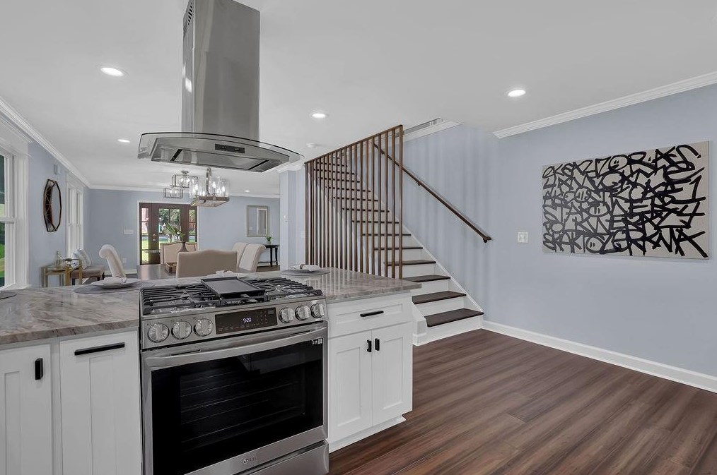 613 Parker Ave, Decatur GA  30032-3950 exterior