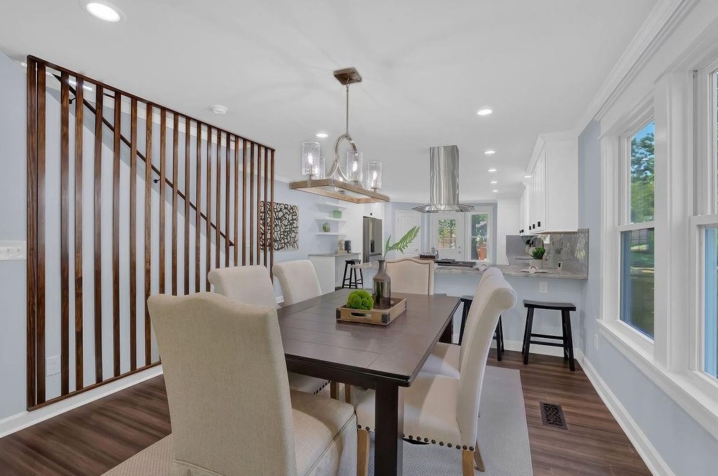 613 Parker Ave, Decatur GA  30032-3950 exterior