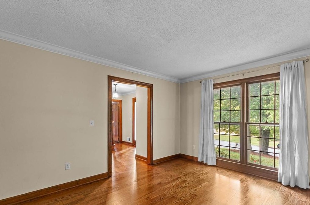 5247 Waterford Dr, Atlanta GA 30338-3129 exterior