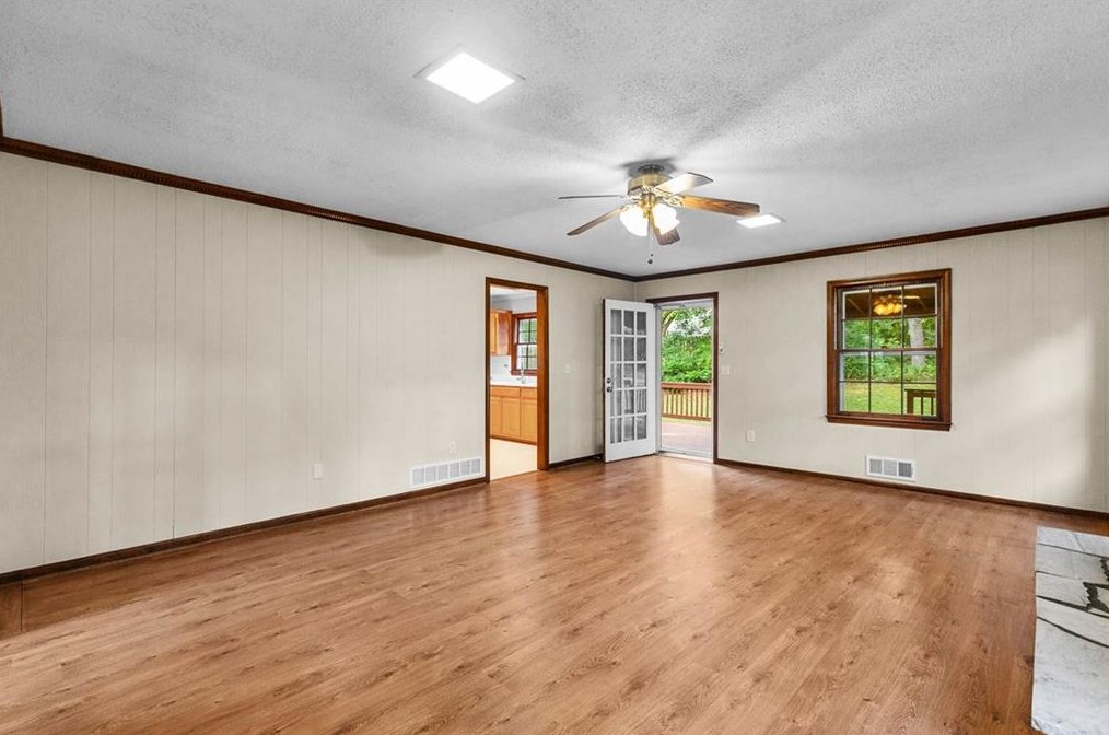 5247 Waterford Dr, Atlanta GA 30338-3129 exterior