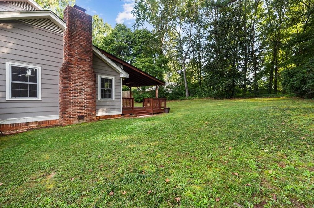 5247 Waterford Dr, Atlanta GA 30338-3129 exterior