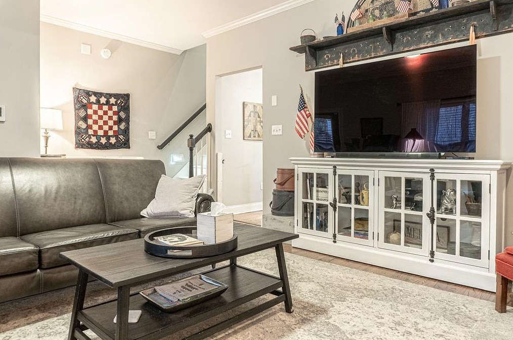 584 Edgewood Dr, Athens GA 30606-1418 exterior