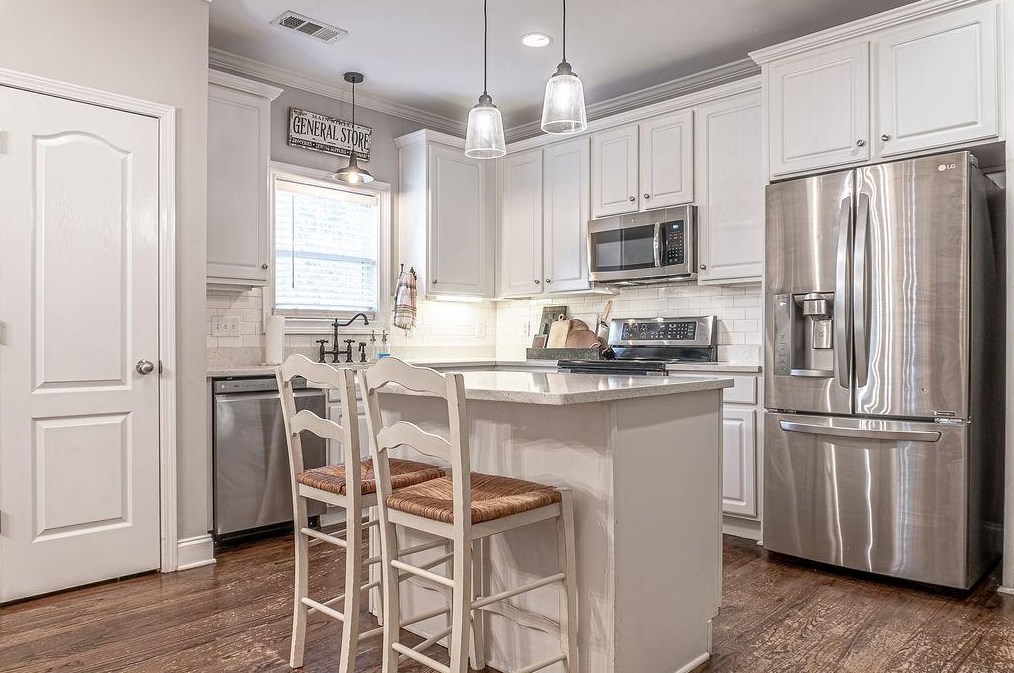 584 Edgewood Dr, Athens GA 30606-1418 exterior