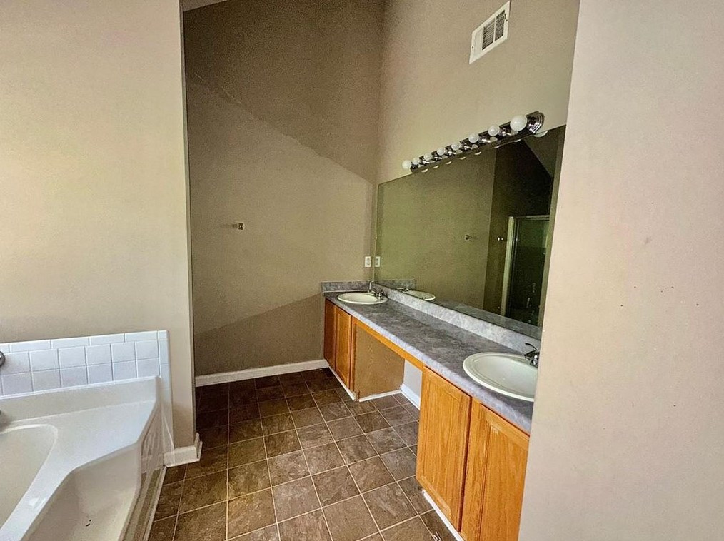 3341 Clifton Farm Dr, Decatur GA  30034-3712 exterior