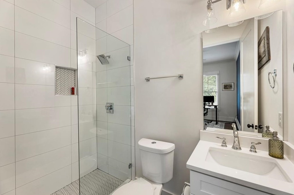 1124 Ralph Rd, Atlanta GA 30324-4624 exterior