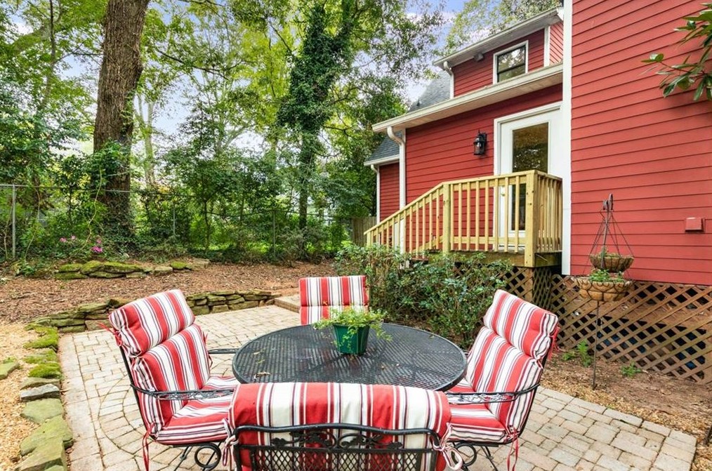 608 Avery St, Decatur GA  30030-3811 exterior