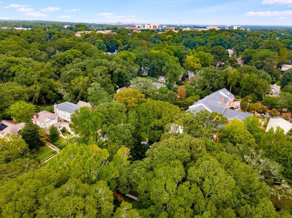 608 Avery St, Decatur GA  30030-3811 exterior