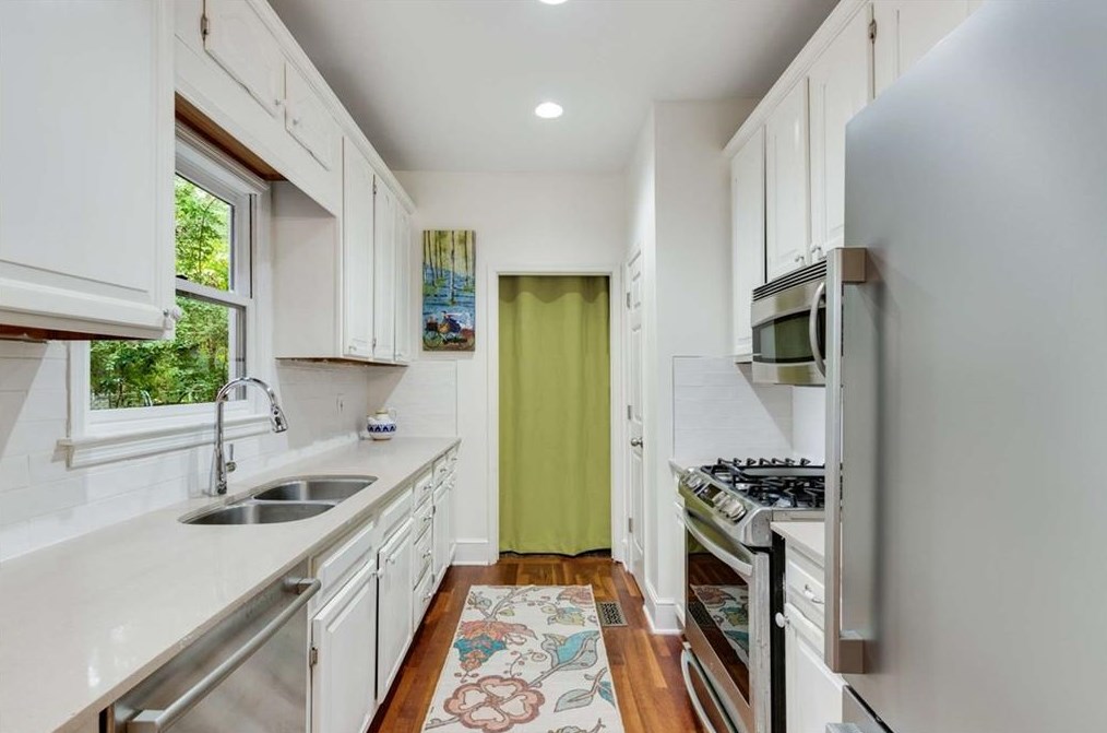 608 Avery St, Decatur GA  30030-3811 exterior