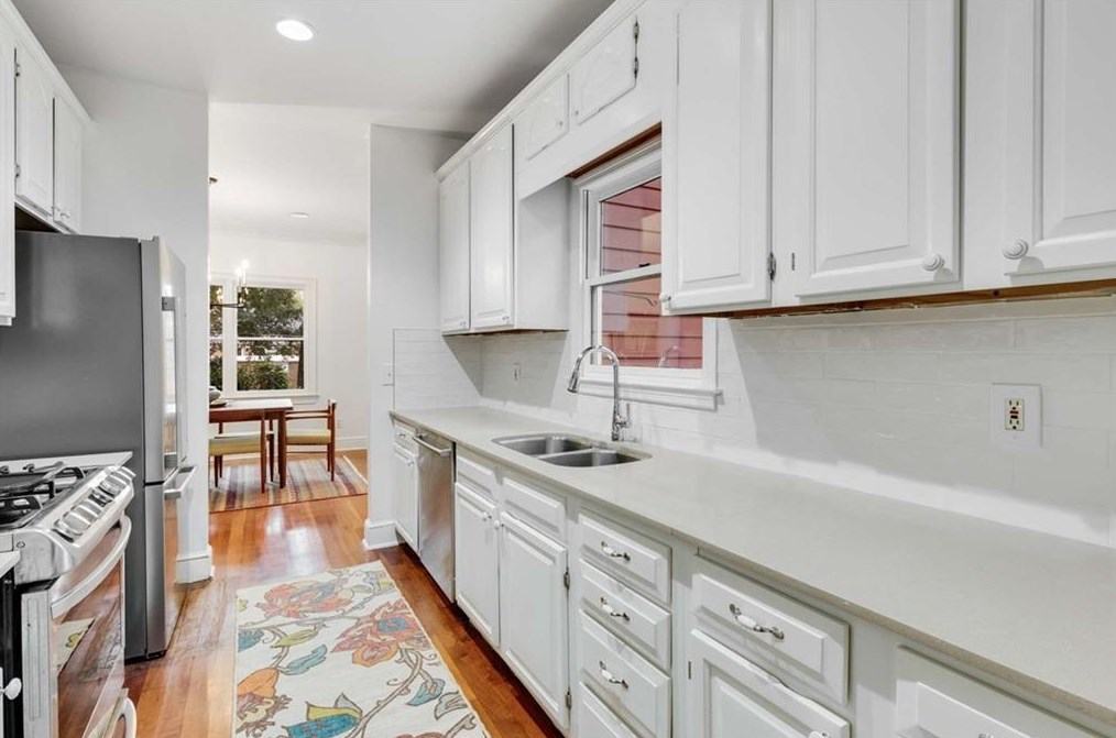 608 Avery St, Decatur GA  30030-3811 exterior