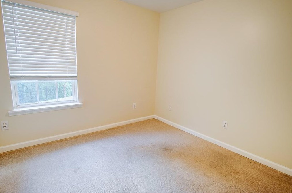 237 Hall Memorial Rd, Calhoun GA 30701-8354 exterior