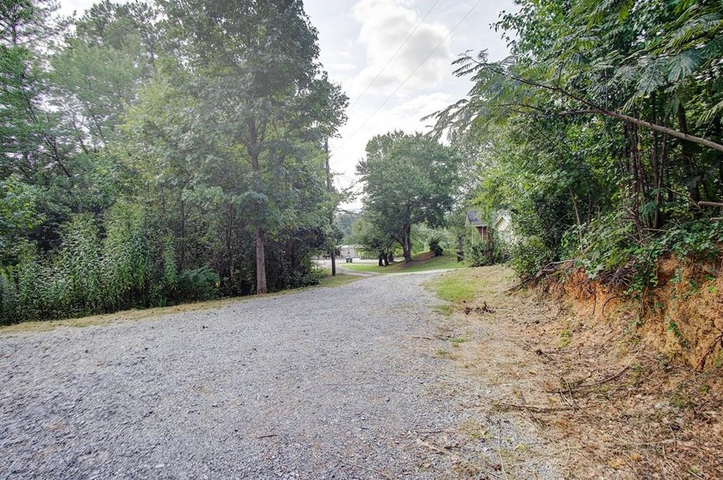 237 Hall Memorial Rd, Calhoun GA 30701-8354 exterior