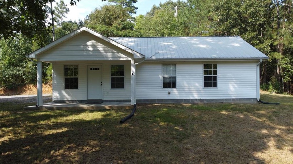 237 Hall Memorial Rd, Calhoun GA 30701-8354 exterior