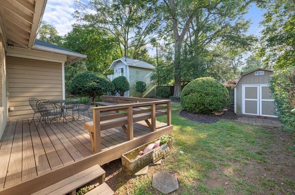 115 Feld Ave, Decatur GA  30030-3509 exterior