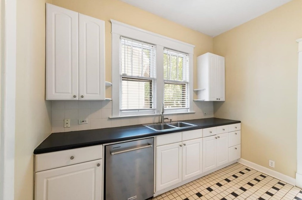 115 Feld Ave, Decatur GA  30030-3509 exterior