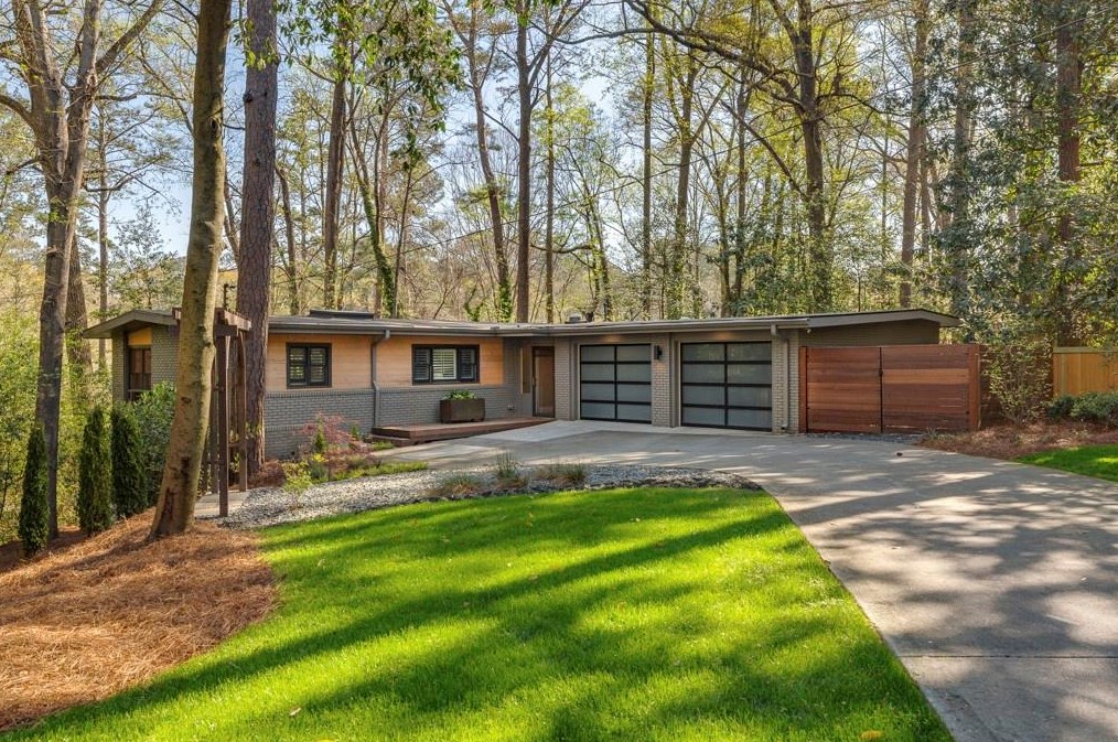 1921 Walthall Dr, Atlanta GA  30318-2648 exterior