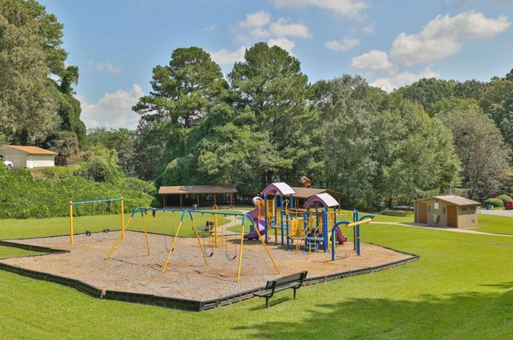 2689 Rantin Dr, Atlanta GA 30344 exterior