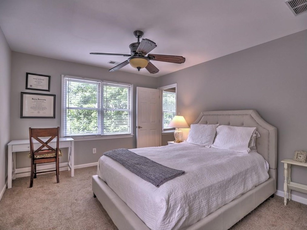 1449 Cambridge Cmn, Decatur GA  30033-2047 exterior