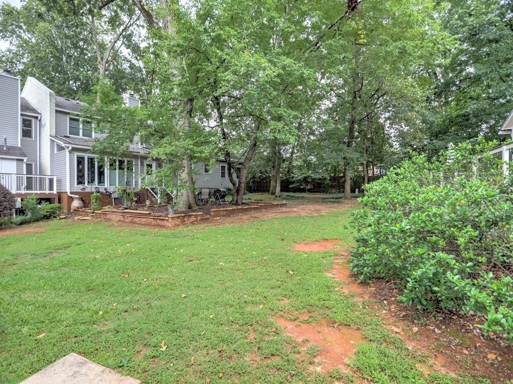 1449 Cambridge Cmn, Decatur GA  30033-2047 exterior