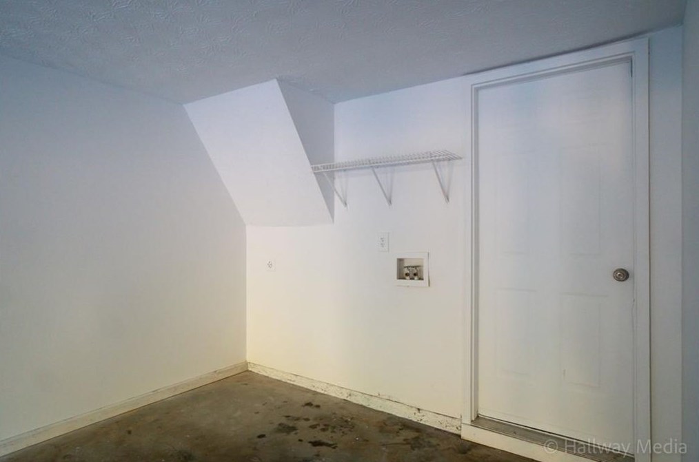 2211 Ramblewood Cir, Decatur GA  30035-3611 exterior