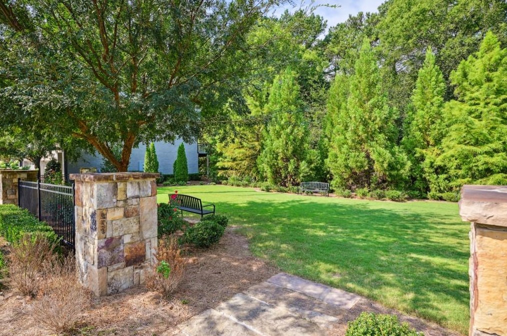 2480 Skyland Dr, Atlanta GA  30319-3759 exterior