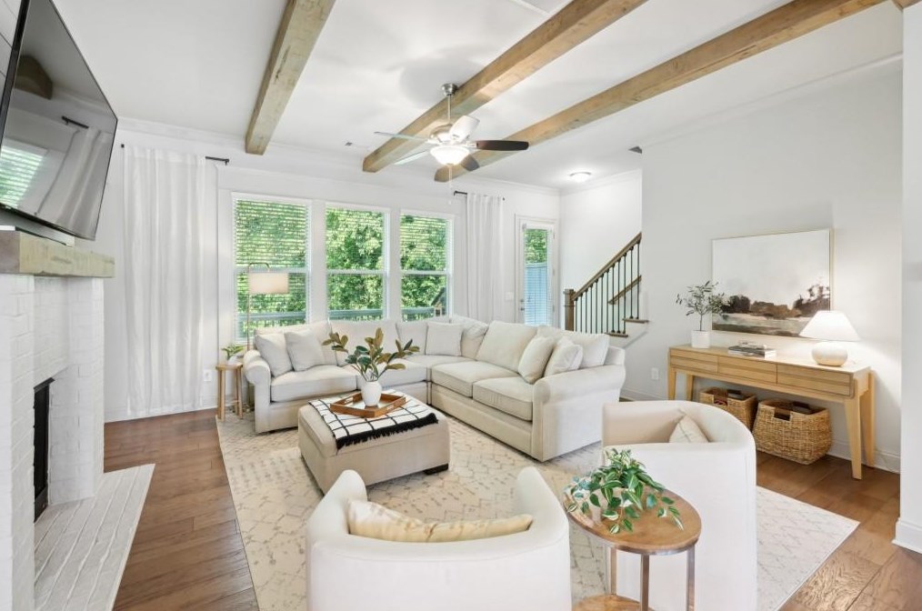 2480 Skyland Dr, Atlanta GA  30319-3759 exterior