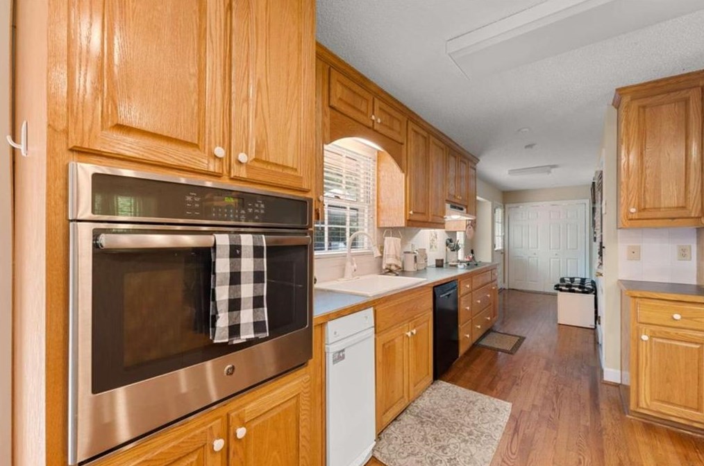 4630 Hopewell Church Rd, Gainesville GA 30506-2631 exterior