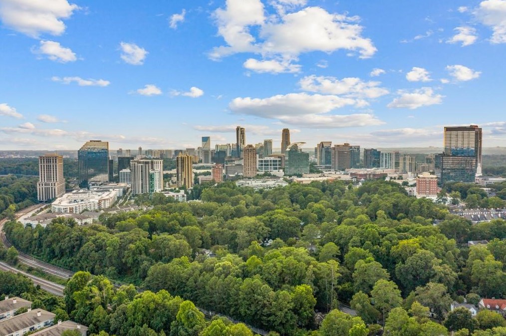 3777 Peachtree Rd, Atlanta GA 30319-5248 exterior