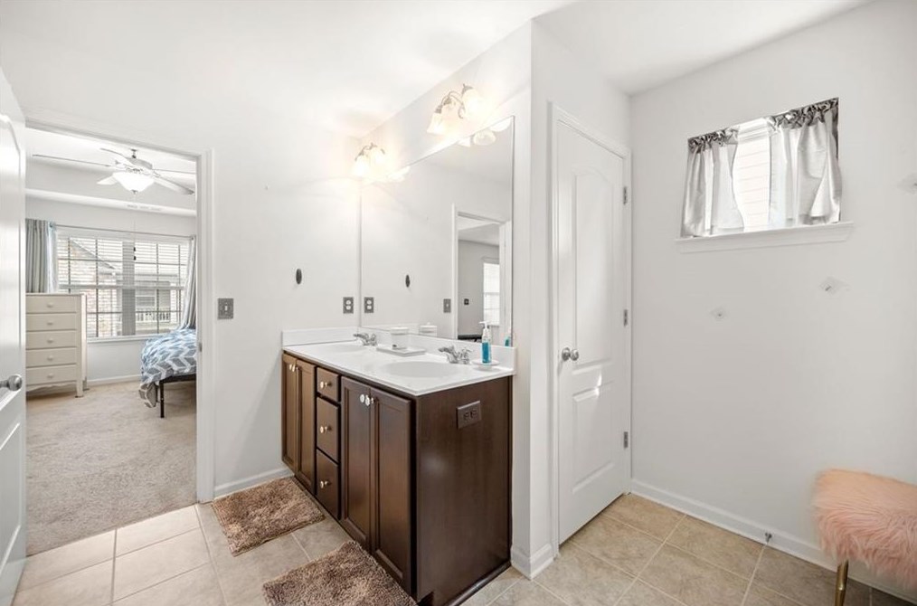 7788 Rutgers Cir, Fairburn GA  30213 exterior