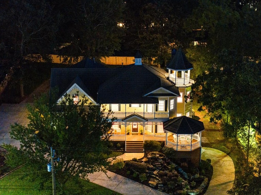 451 Woodward Ave, Atlanta GA  30312-2236 exterior