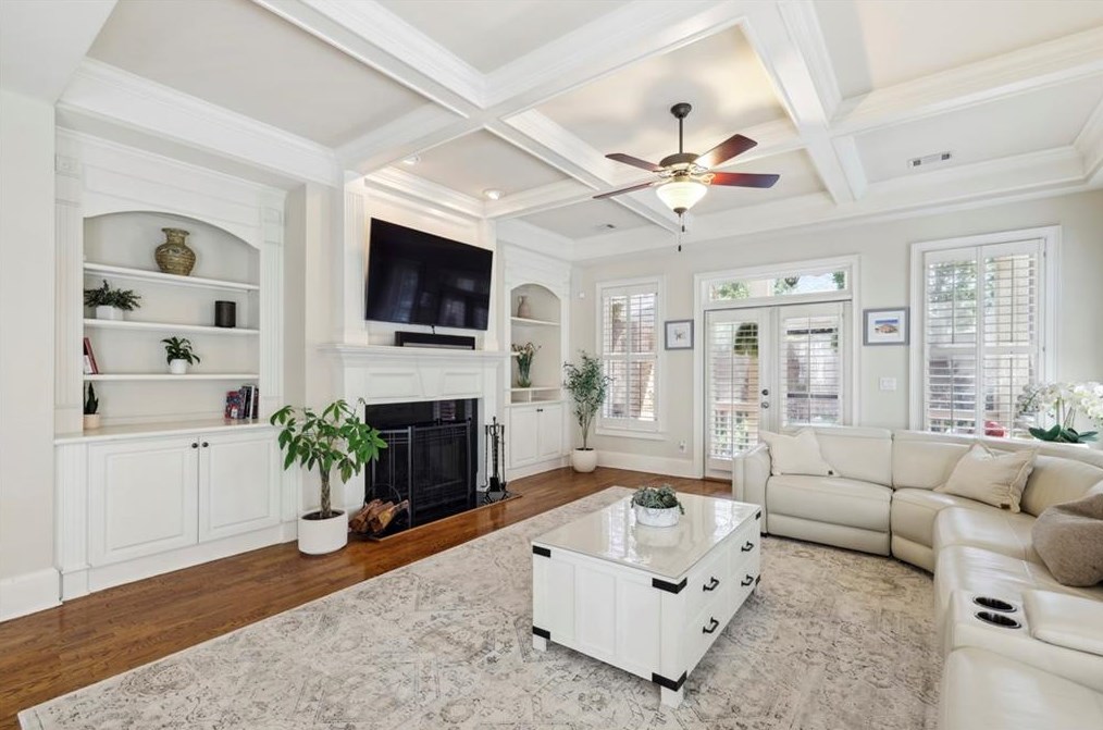 2065 Arminda Ct, Alpharetta GA  30022-1589 exterior