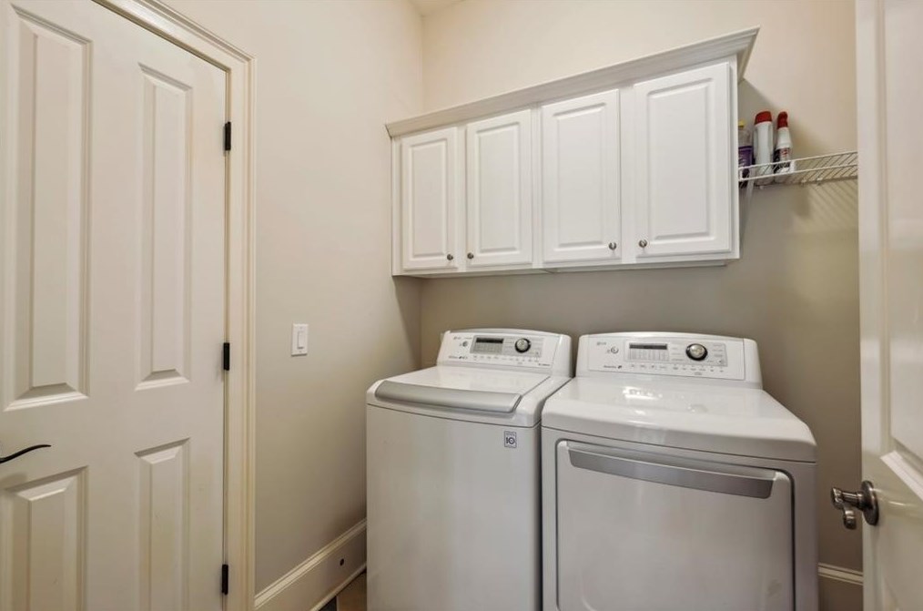 2065 Arminda Ct, Alpharetta GA  30022-1589 exterior
