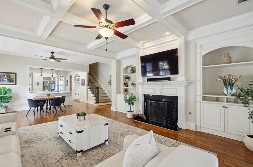 2065 Arminda Ct, Alpharetta GA  30022-1589 exterior