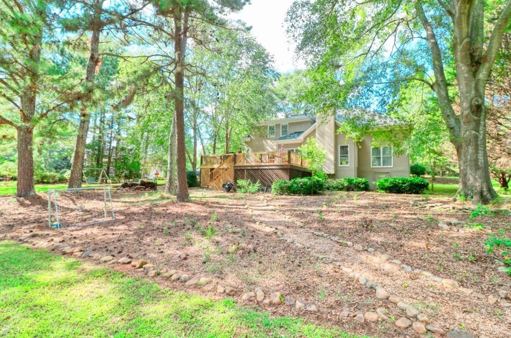 1220 Chaddwyck Dr, Athens GA  30606-7005 exterior