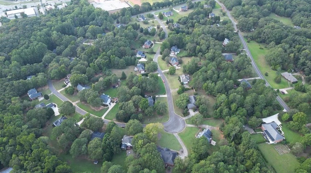 1220 Chaddwyck Dr, Athens GA  30606-7005 exterior