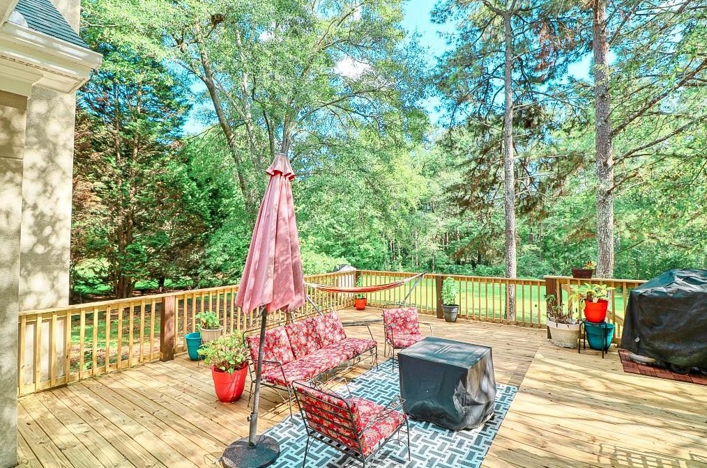 1220 Chaddwyck Dr, Athens GA  30606-7005 exterior