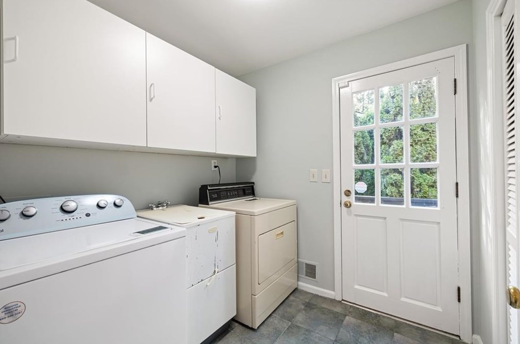 5067 Pne Bark Cir, Atlanta GA 30338-4004 exterior