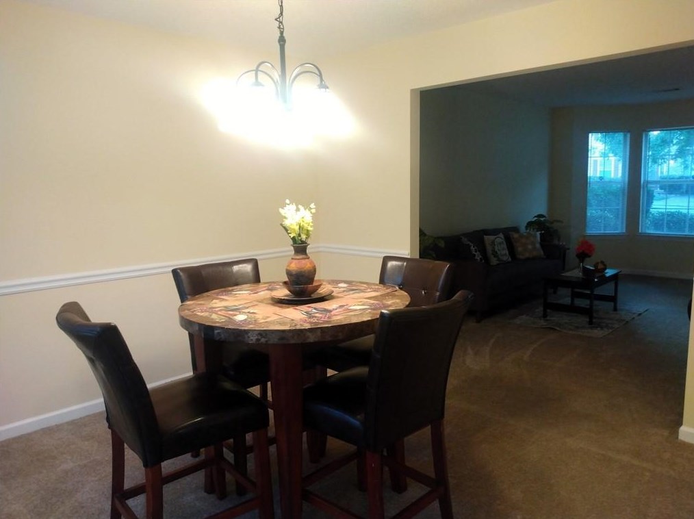 3414 Creekview Dr, Rex GA 30273-5039 exterior