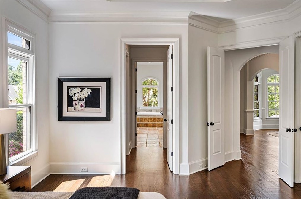 2707 Skyland Dr, Atlanta GA  30319-3645 exterior