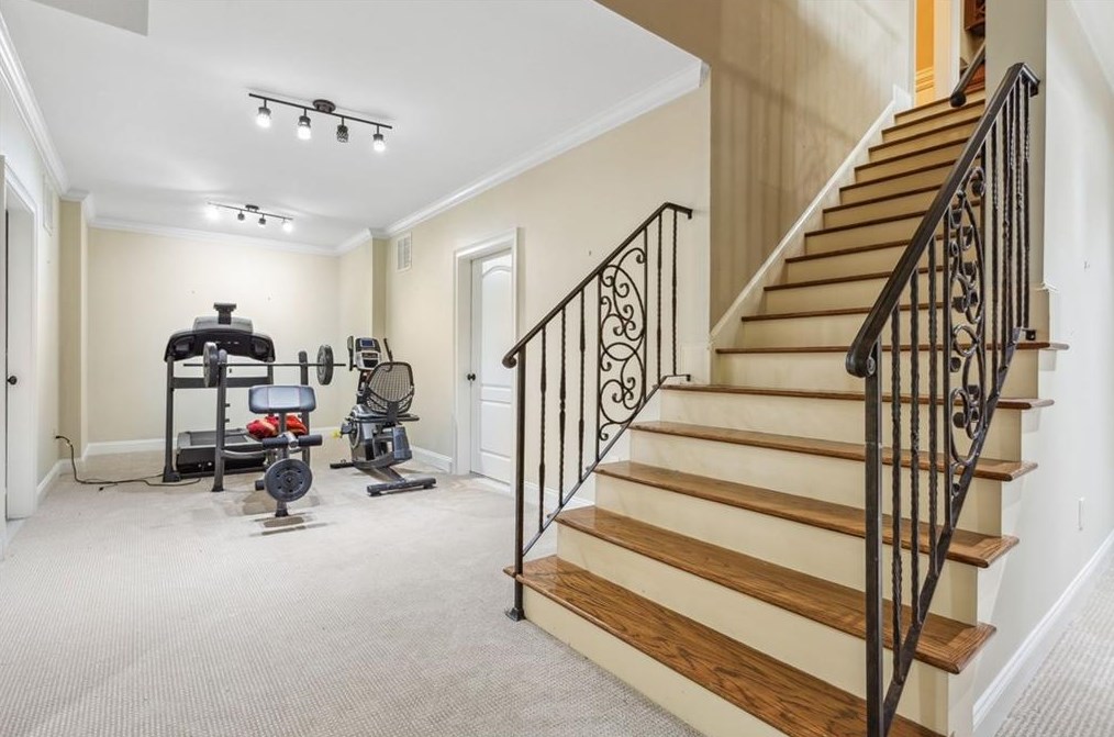 3073 Woodrow Way, Atlanta GA  30319-2707 exterior